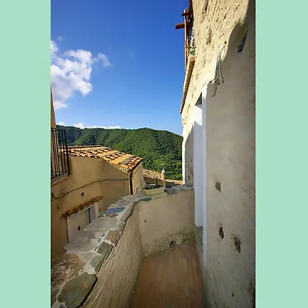 Diffuso Ecobelmonte Hotell *